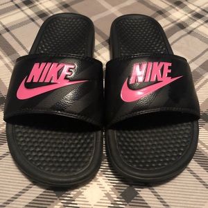 NIKE SLIP ONS🎉🎉